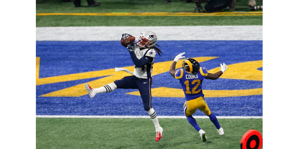 Los New England Patriots cambiaron sus selecciones a Trent Brown